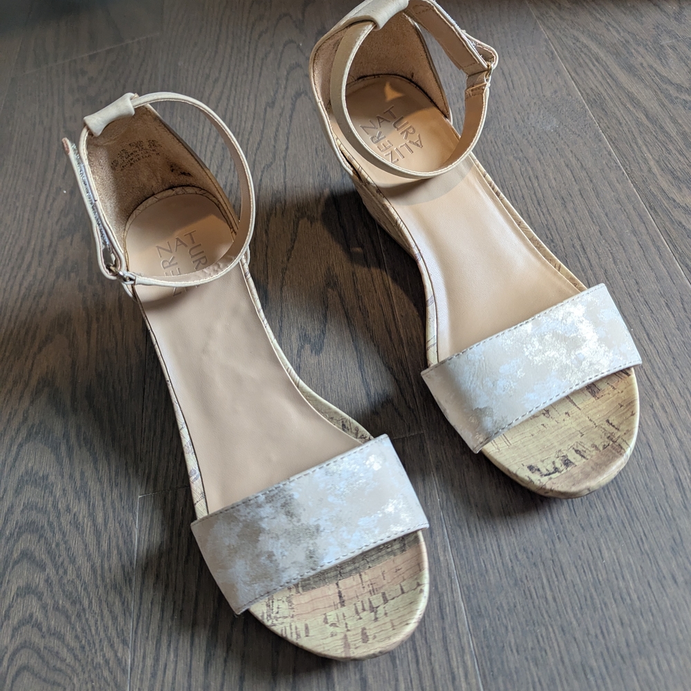 Naturalizer Cream Areda Wedge Sandals, Size 9 Wide